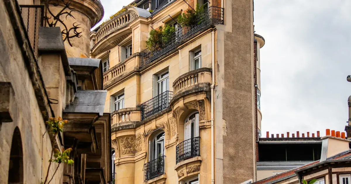 Attractive residential buildings in Boulogne-Billancourt