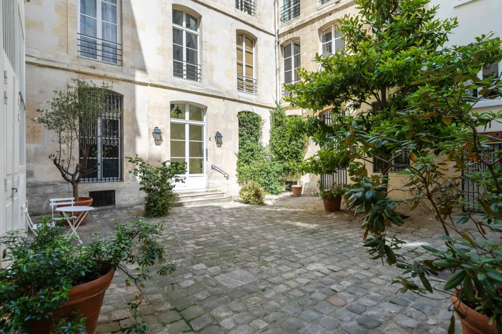 État daté en copropriété : le document clé avant d'acheter