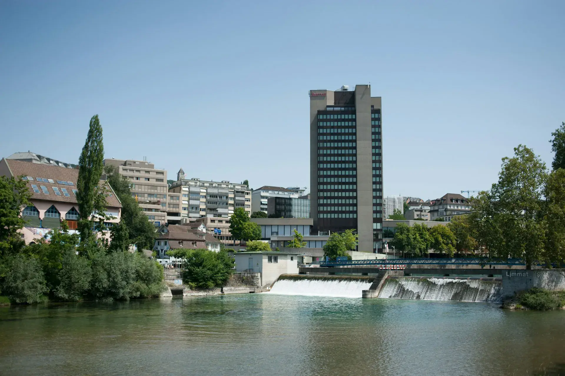 Asnières-sur-Seine : 4 pièces avec jardin de 80 m² acheté 520 000 € pour une famille