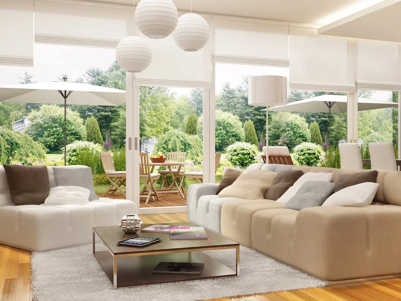 Salon parisien ouvert sur un jardin