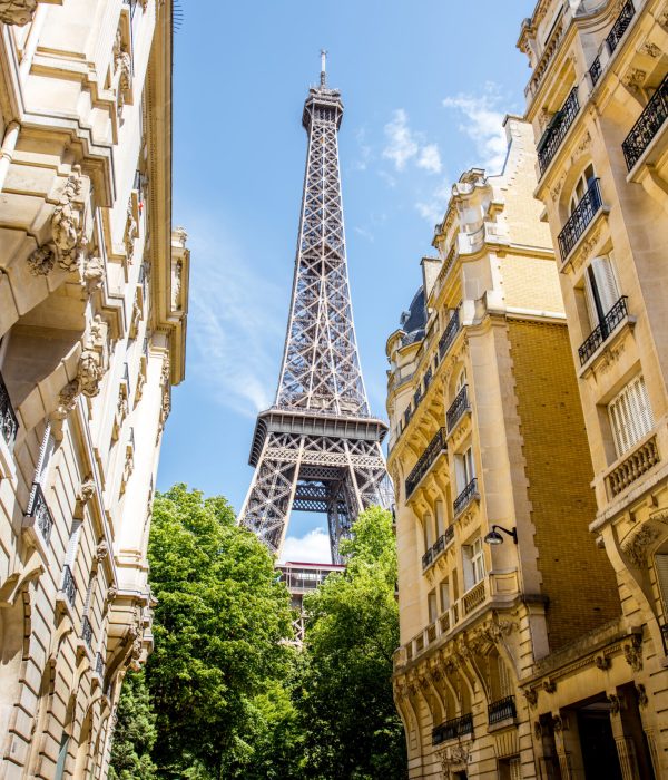 Rue de Paris avec vue Tour Eiffel